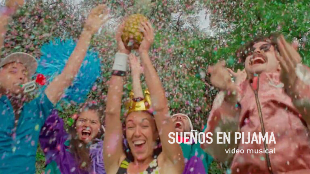 Portada para Facebook Rebajas de verano fotografía mano fondo a